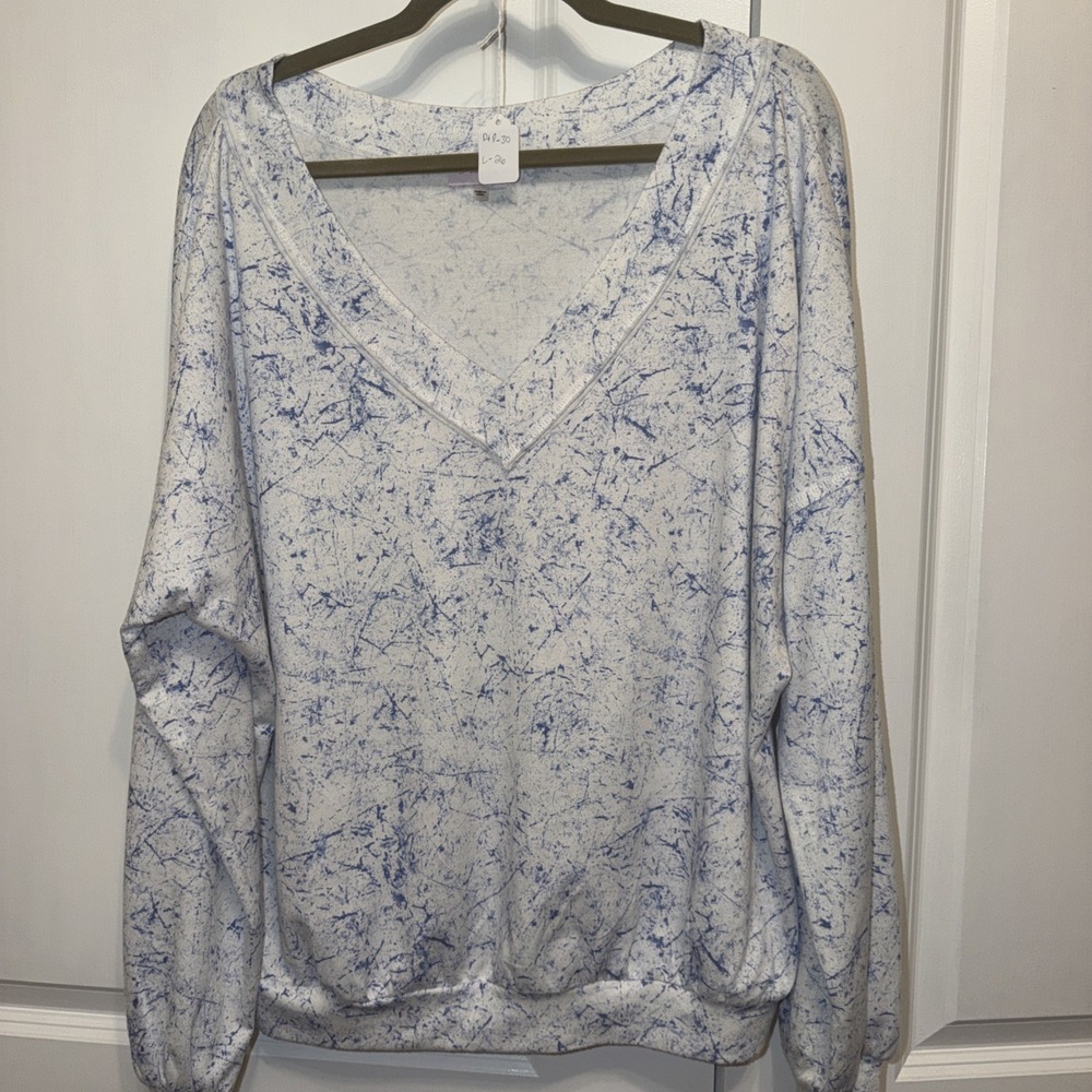 Pink Lilly Blue And White Splatter Pullover Top